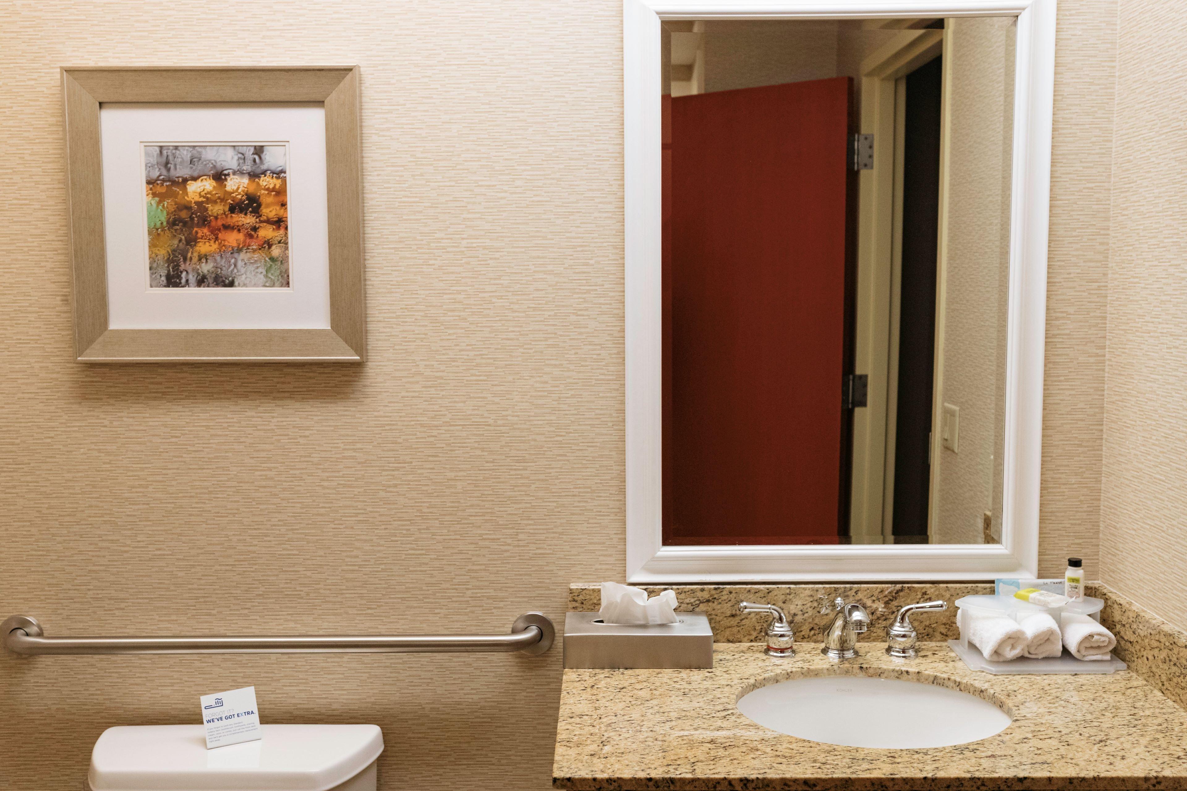 Hotel Express & - North By Ihg Olathe