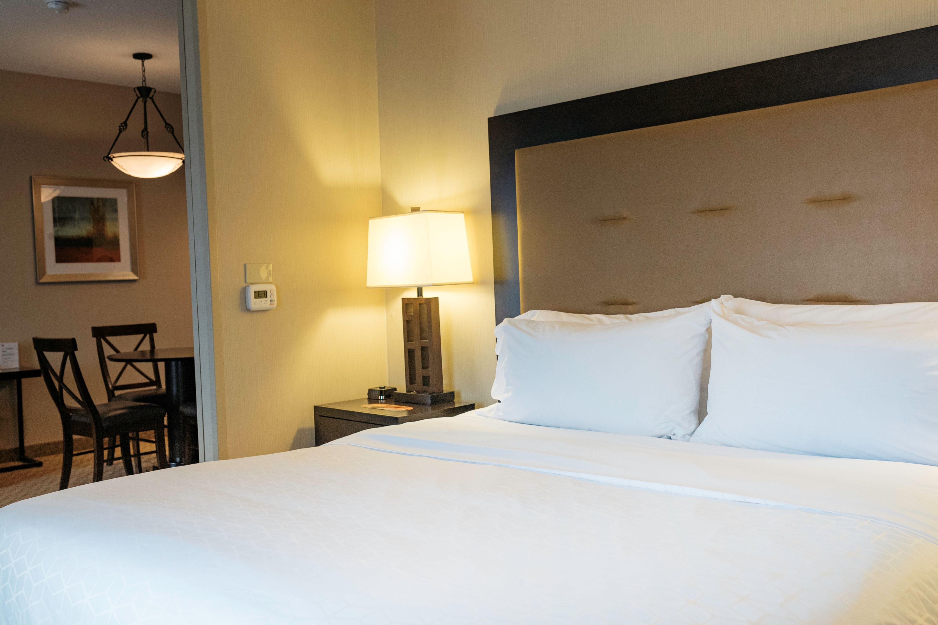 Express & - North By Ihg 2* Olathe